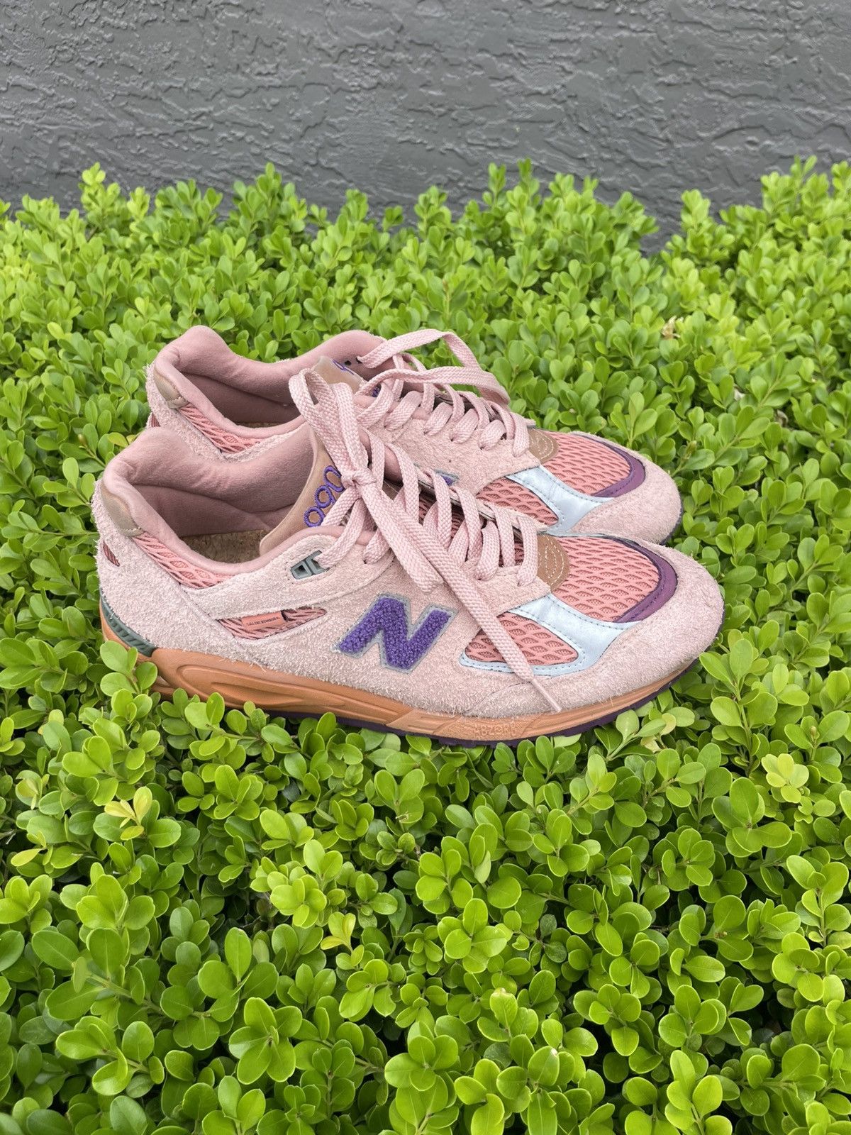 New Balance × Salehe Bembury Salehe Bembury x NB 990 Size US 11 / EU 44 - 14 Thumbnail