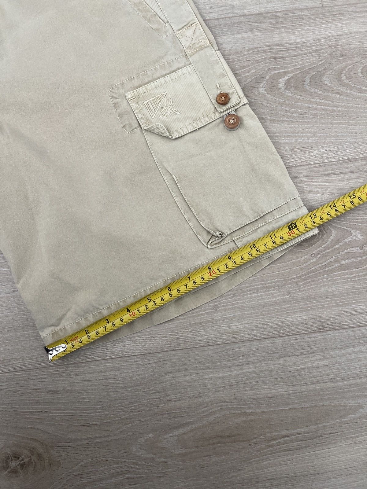 Diesel 🔥Vintage Diesel cargo shorts size 33 beige Size US 33 - 12 Thumbnail