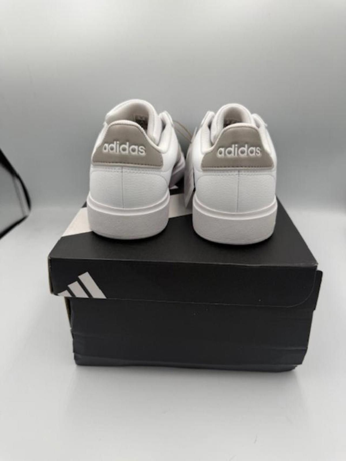 Adidas Adidas Grand Court 2.0 White & Platinum Metallic Size W 6.5 Size US 6.5 / IT 36.5 - 6 Thumbnail