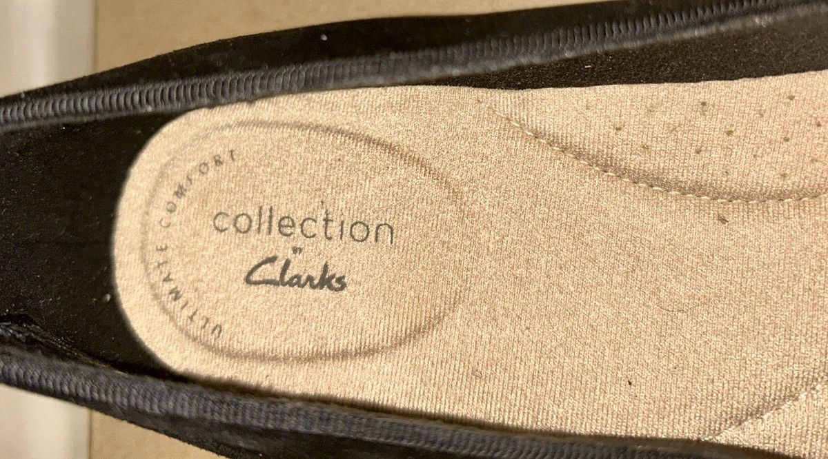 Clarks Clarks “Sara Poppy” Suede Loafer — Size 9M Size US 9 / IT 39 - 8 Thumbnail