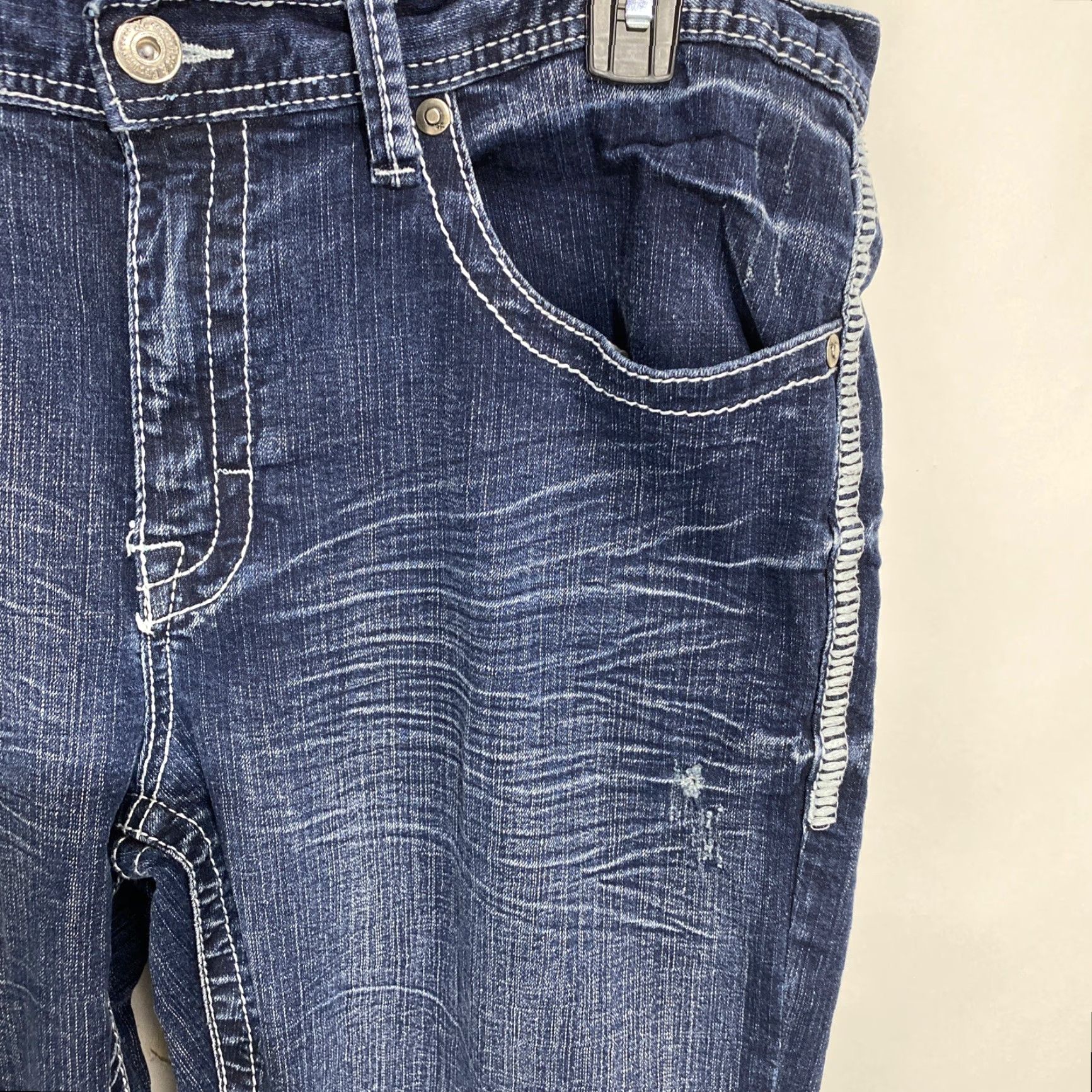 Vintage AXEL CROWN Jeans Slim Fit 36x30 Blue Distressed Thick Stitch Denim Zip 5-Pocket Men Regular Slim Men Size US 36 / EU 52 - 4 Thumbnail