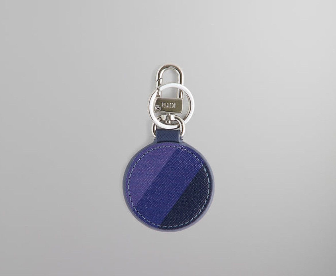 Kith BMW Rondel Leather Keyring キーホルダー Kith BMW Rondel Leather Keyring キーホルダー