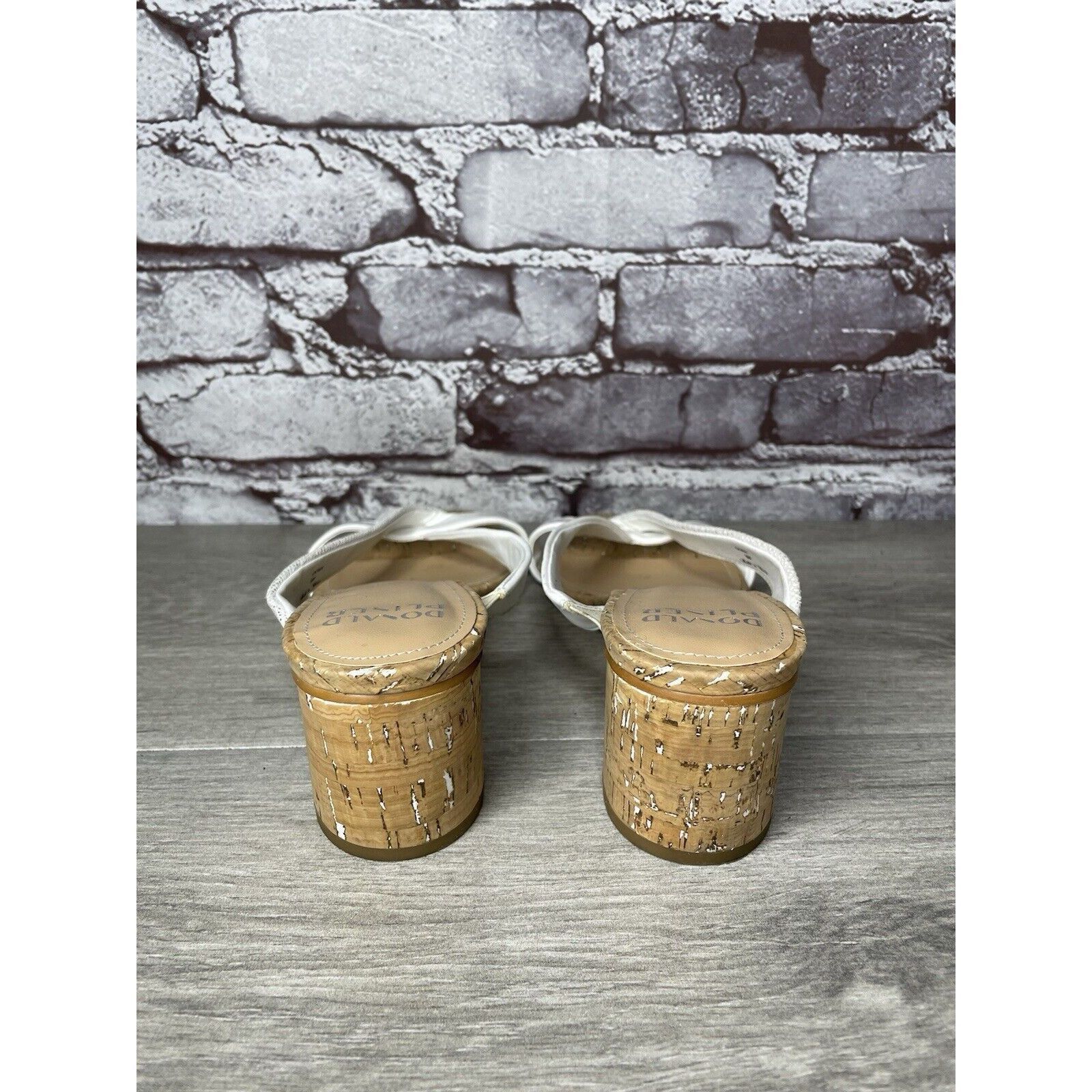 Donald Pliner Donald Pliner OONA White Leather Open Toe Cork Heel Sandals Size US 8 / IT 38 - 12 Thumbnail