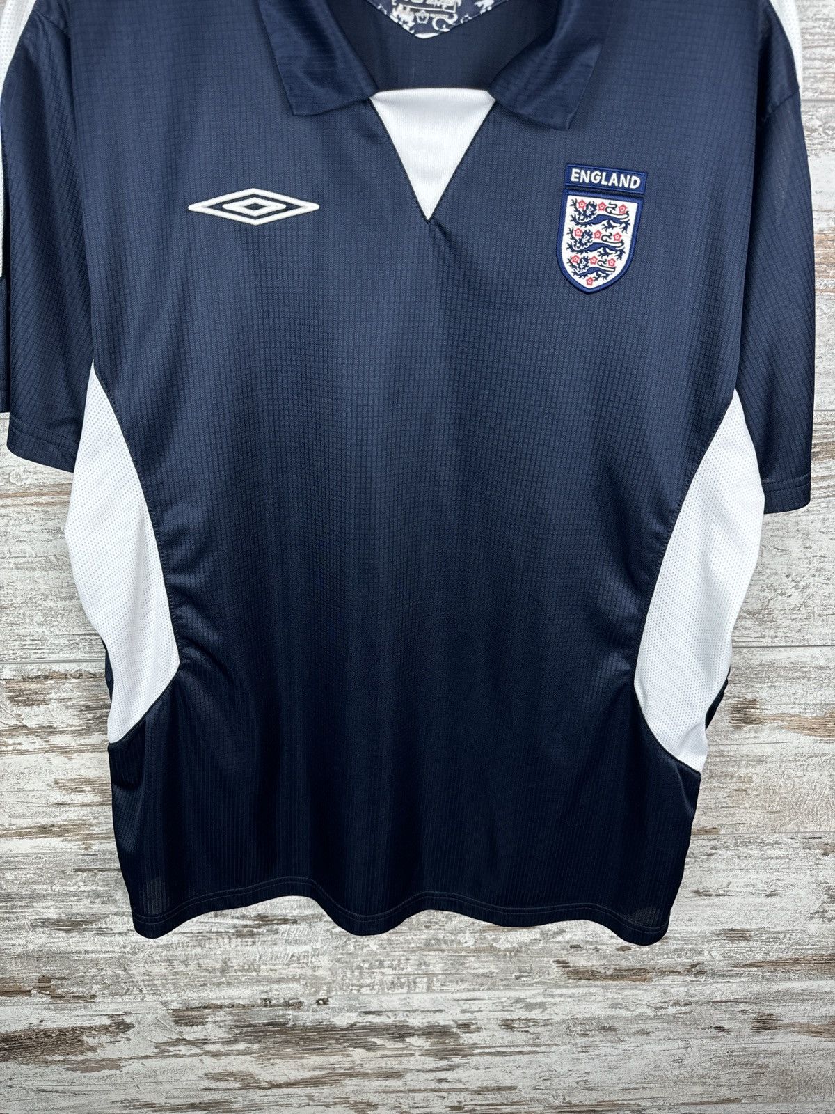 Umbro Mens Vintage Umbro England National Team T-shirt jersey Size US L / EU 52-54 / 3 - 4 Thumbnail