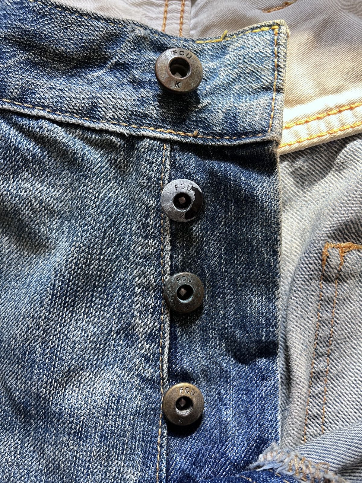 FCUK Fcuk Jeans Buckle Back Stonewash Size US 34 / EU 50 - 12 Thumbnail