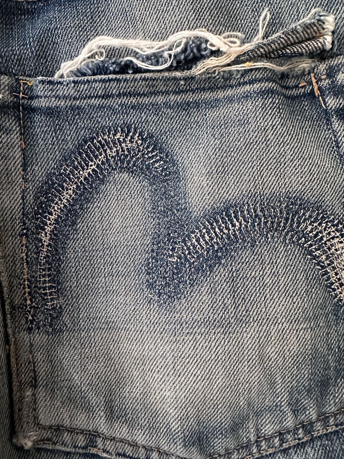 Evisu Buckle Back Thrashed No 2 2000s Selvedge seagulls back cinch Size US 34 / EU 50 - 11 Thumbnail