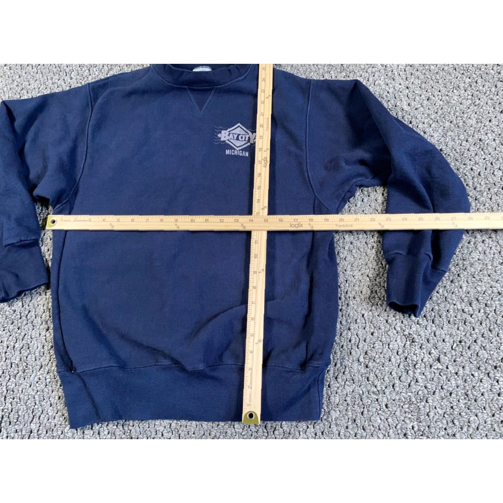 Vintage VINTAGE Bay City Michigan Sweatshirt Men’s Medium Blue Heavyweight Crewneck Graphic Print 90s City Retro Pullover Size US M / EU 48-50 / 2 - 6 Thumbnail