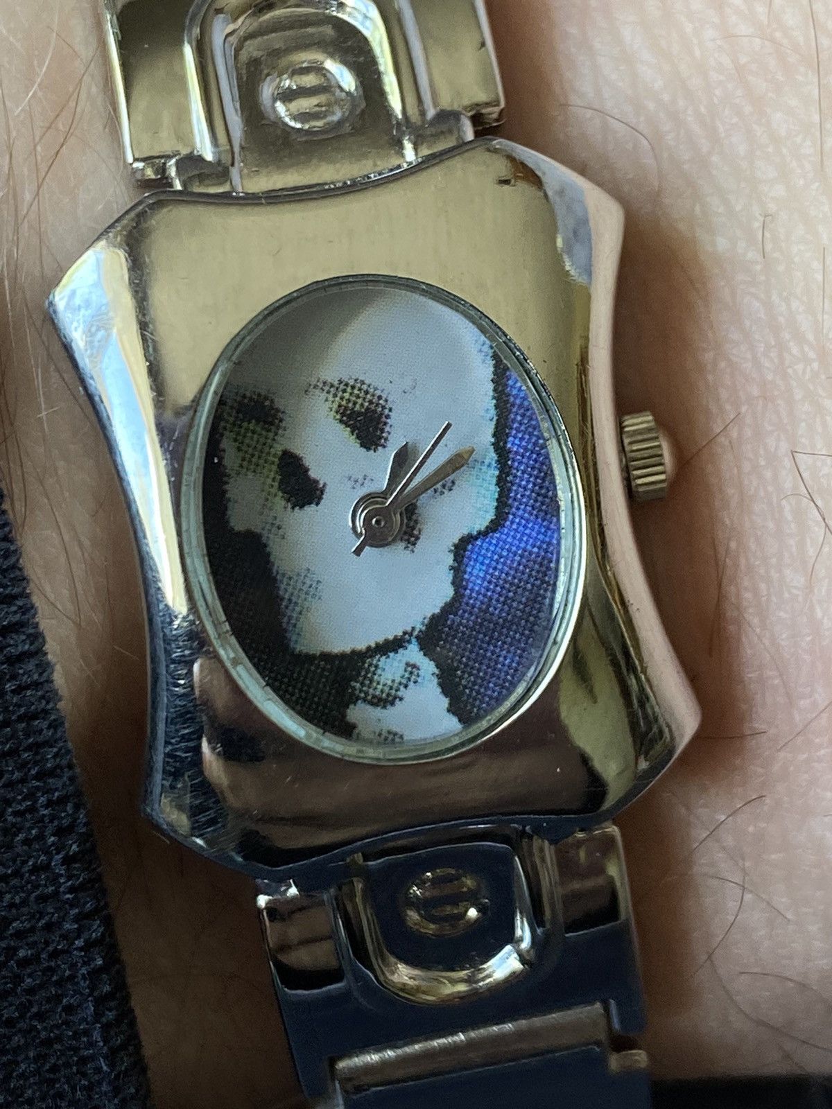 Hysteric Glamour Futuristic Skull Design Watch with Metal Bracelet Size ONE SIZE - 3 Thumbnail