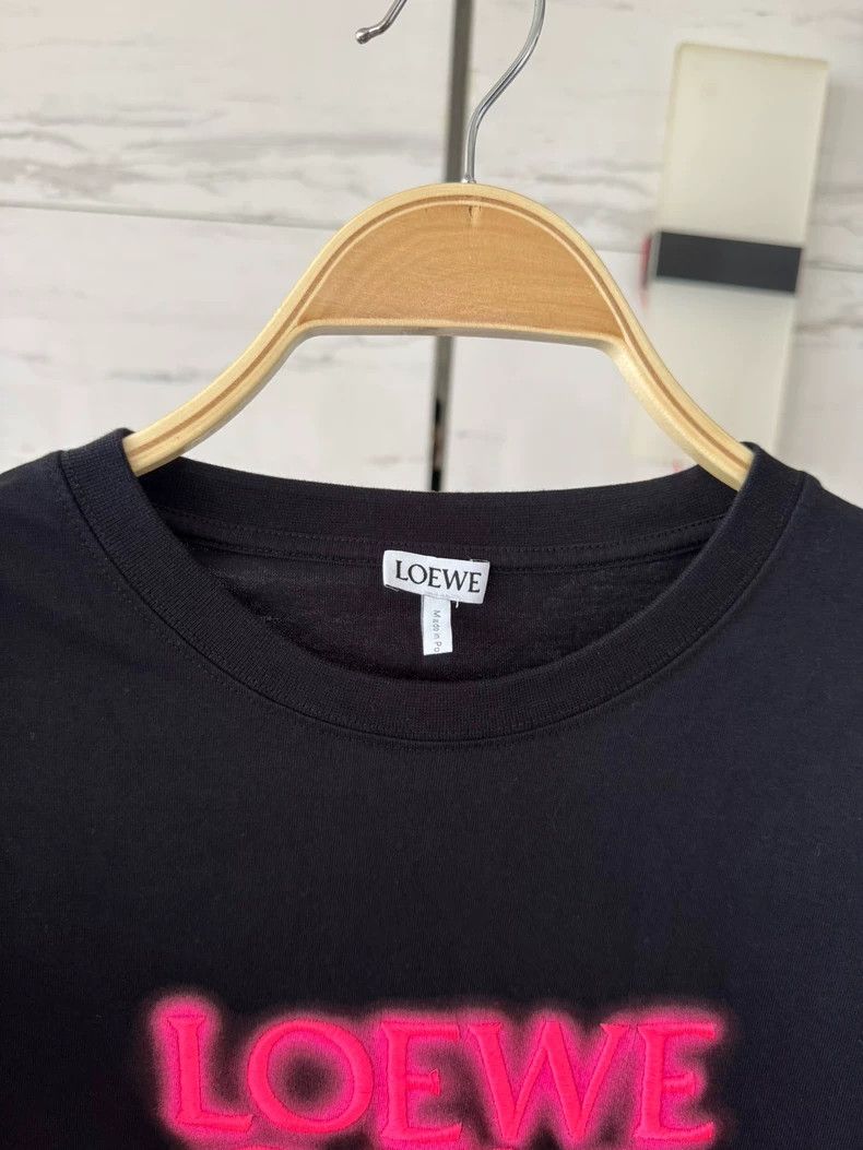 Loewe Loewe Neon pink short sleeve Size S / US 4 / IT 40 - 6 Thumbnail