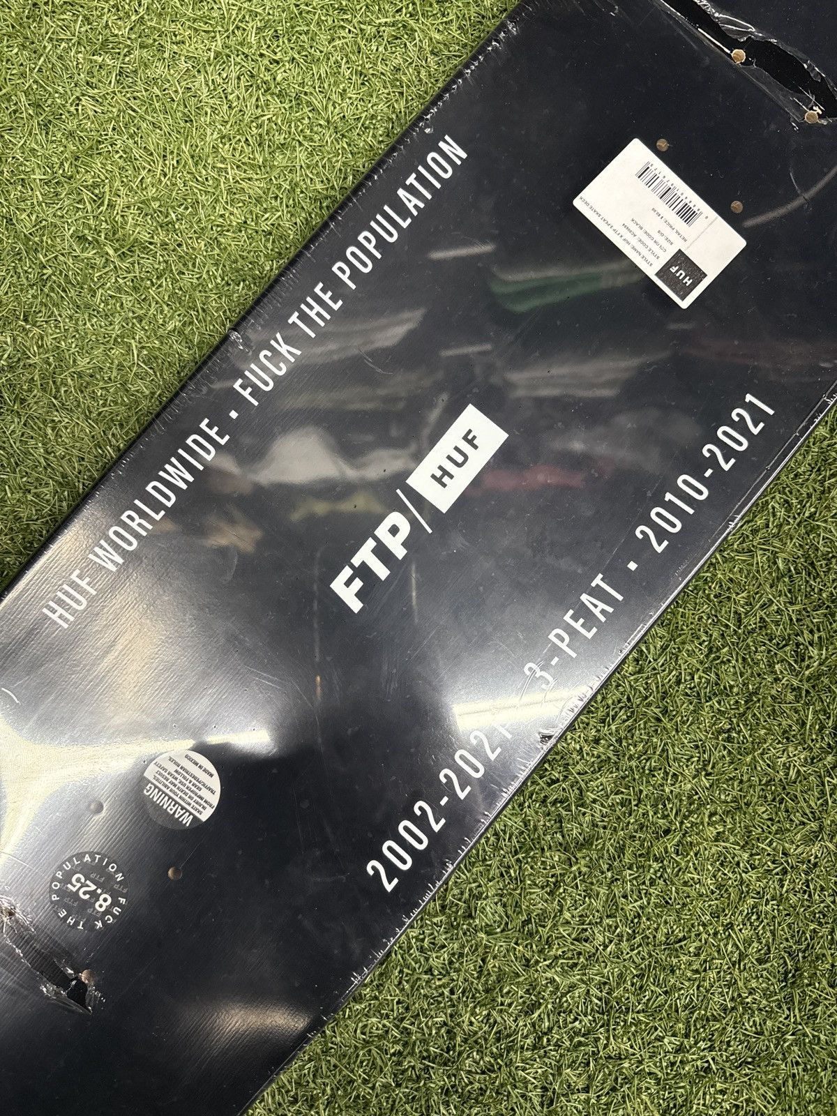 Fuck The Population × Huf HUF x FTP 3-Peat Skateboard Deck Size ONE SIZE - 2 Thumbnail
