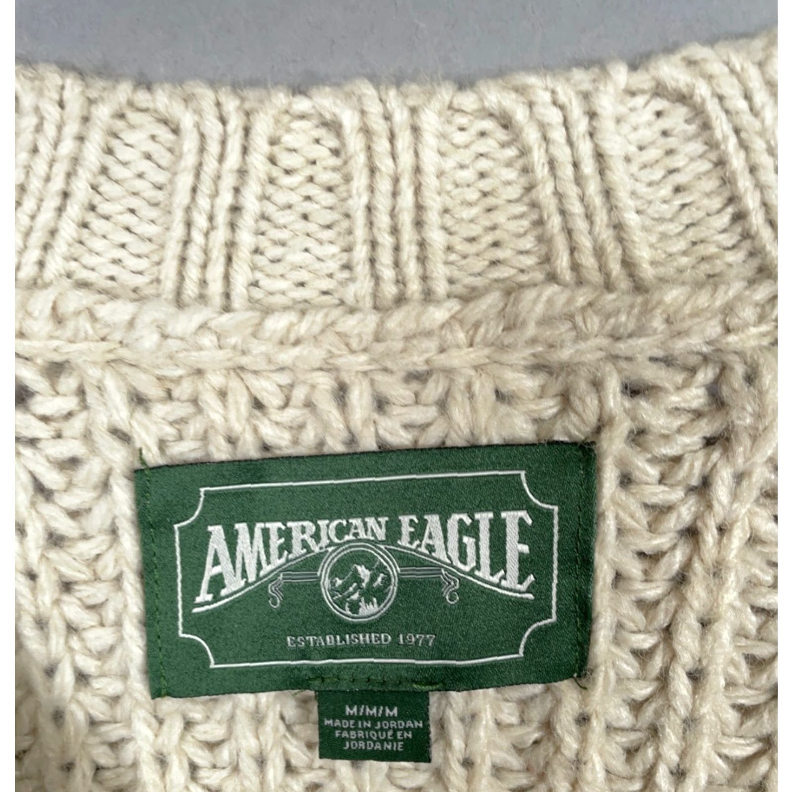 American Eagle Outfitters American Eagle Outfitters Sweater Adult Medium Beige V-Neck Chunky Knit Midweight Size US M / EU 48-50 / 2 - 4 Thumbnail