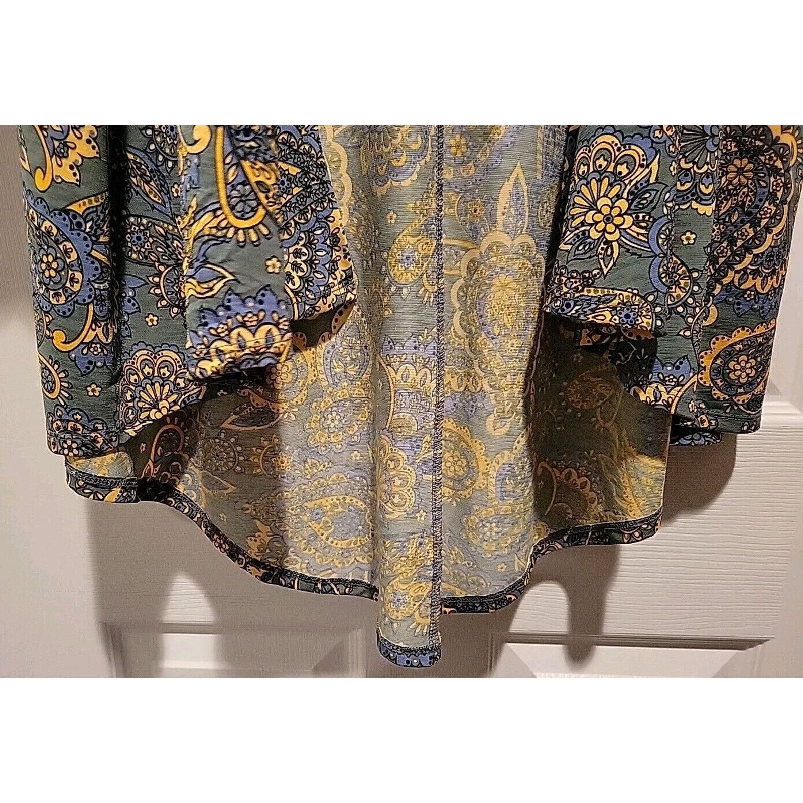 Other LuLaRoe LINDSAY KIMONO Sz M Blue Gold Paisley Drape Jacket Size M / US 6-8 / IT 42-44 - 4 Thumbnail