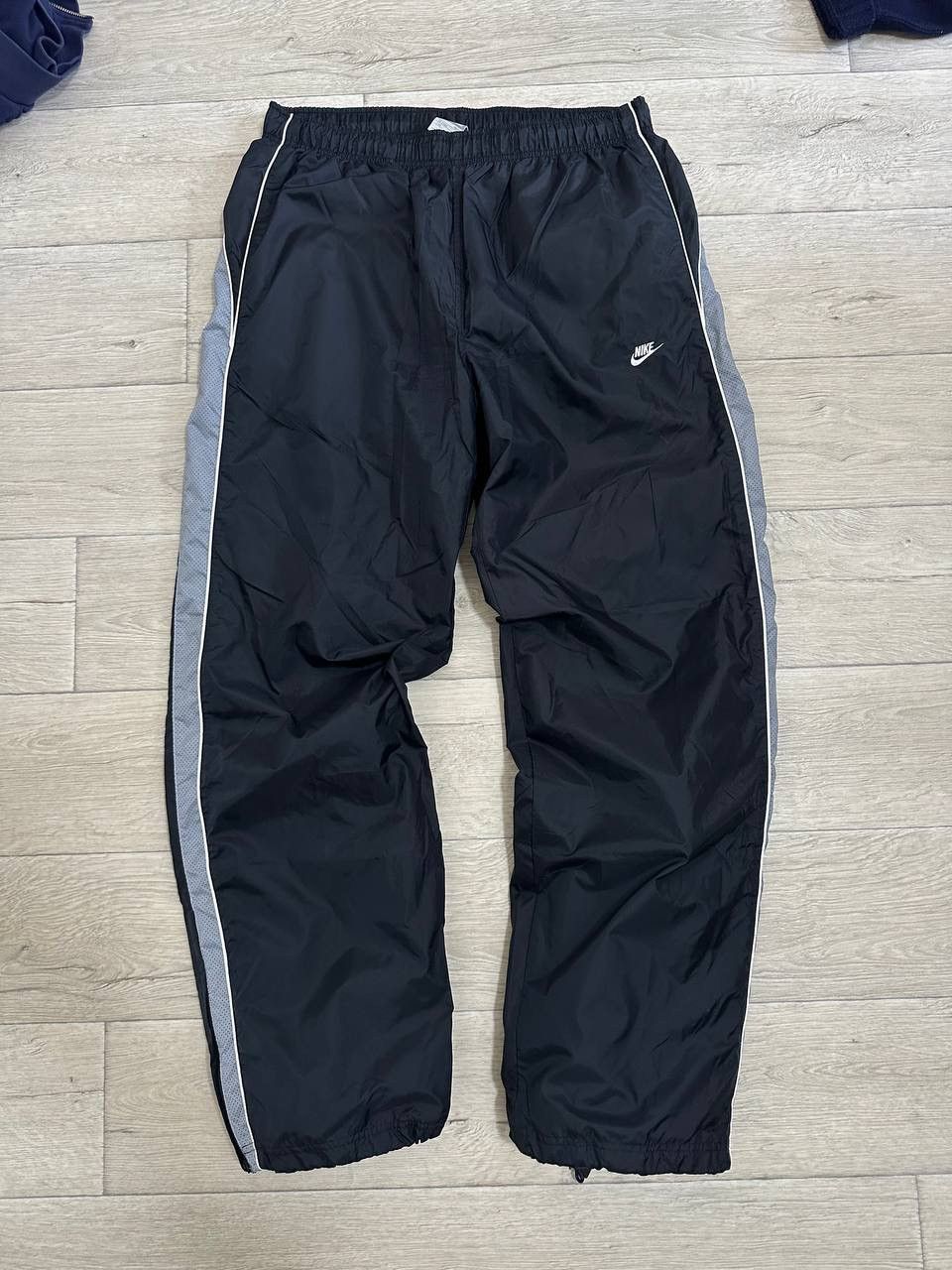 Nike Vintage Nike Sportswear Nylon Track Pants Baggy Zippers XL Size US 36 / EU 52 - 1 Thumbnail