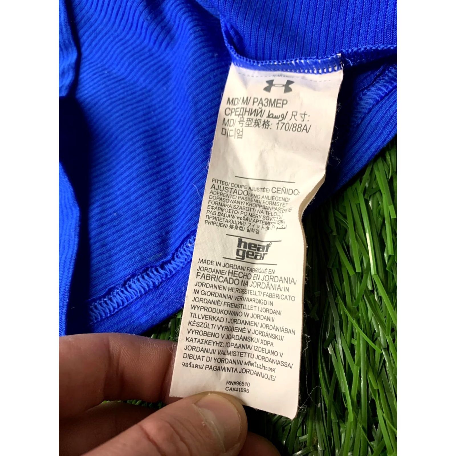 Under Armour UNDER ARMOUR RUN 2015 TRAINING HEATGEAR COMPRESSION SHIRT JERSEY ORIGINAL SIZE M Shirt Men XS? Size US M / EU 48-50 / 2 - 5 Thumbnail