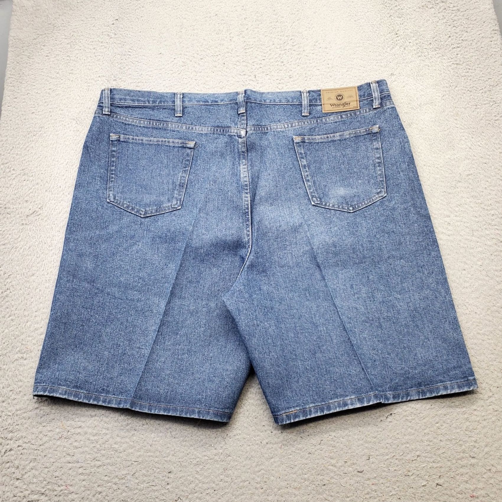 Wrangler Wrangler Mens Blue Carpenter Shorts 48 Bermuda 5-Pocket Flat Front Relaxed Fit High Rise Denim 100% Cotton Summer Outdoor Casual Travel Mens Size US 32 / EU 48 - 2 Thumbnail