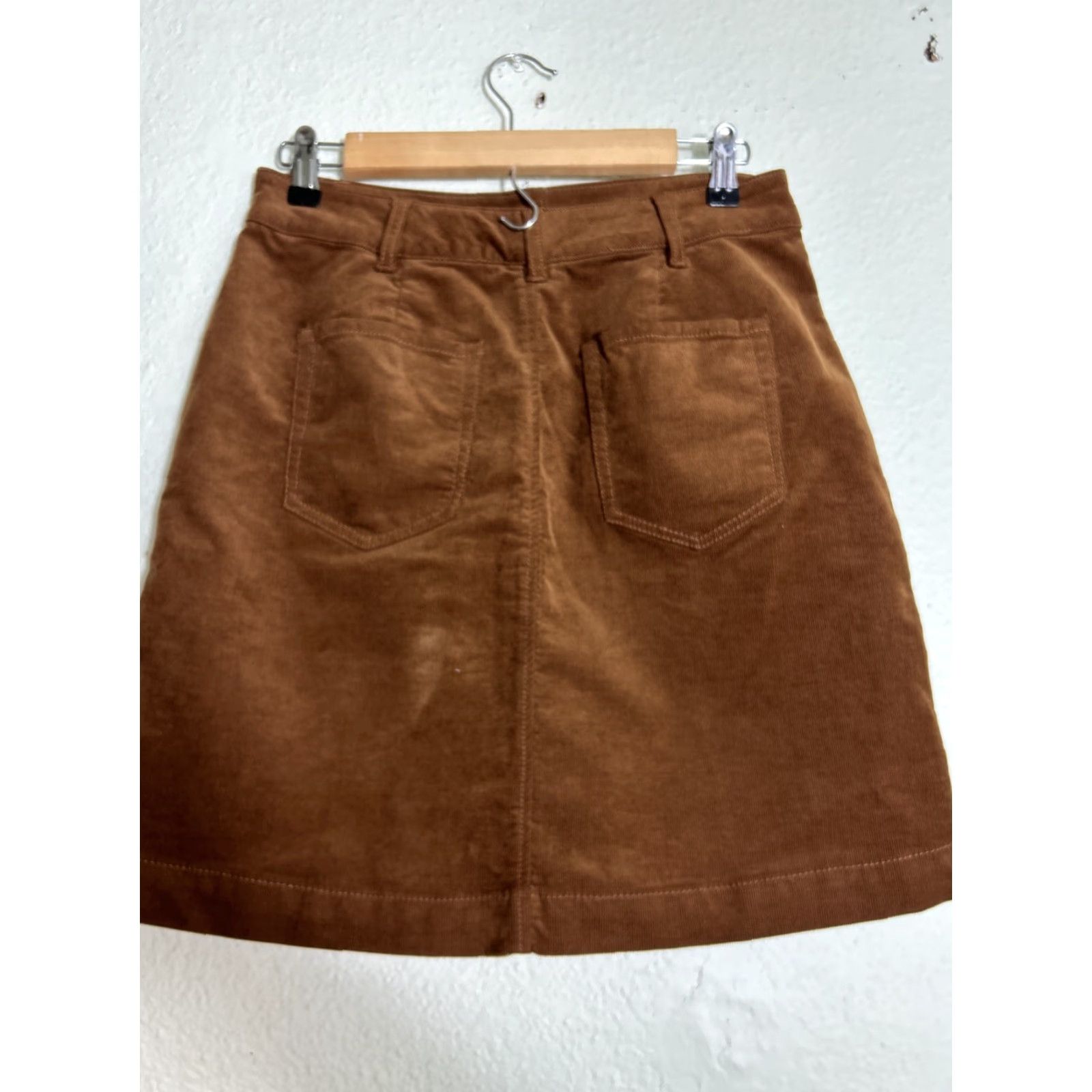Vintage CAbi Corduroy Mini Skirt Brown 4 Women's Short Button-Up Fall Preppy Tweed 28X19 Belts? Size 27" / US 4 / IT 40 - 6 Thumbnail