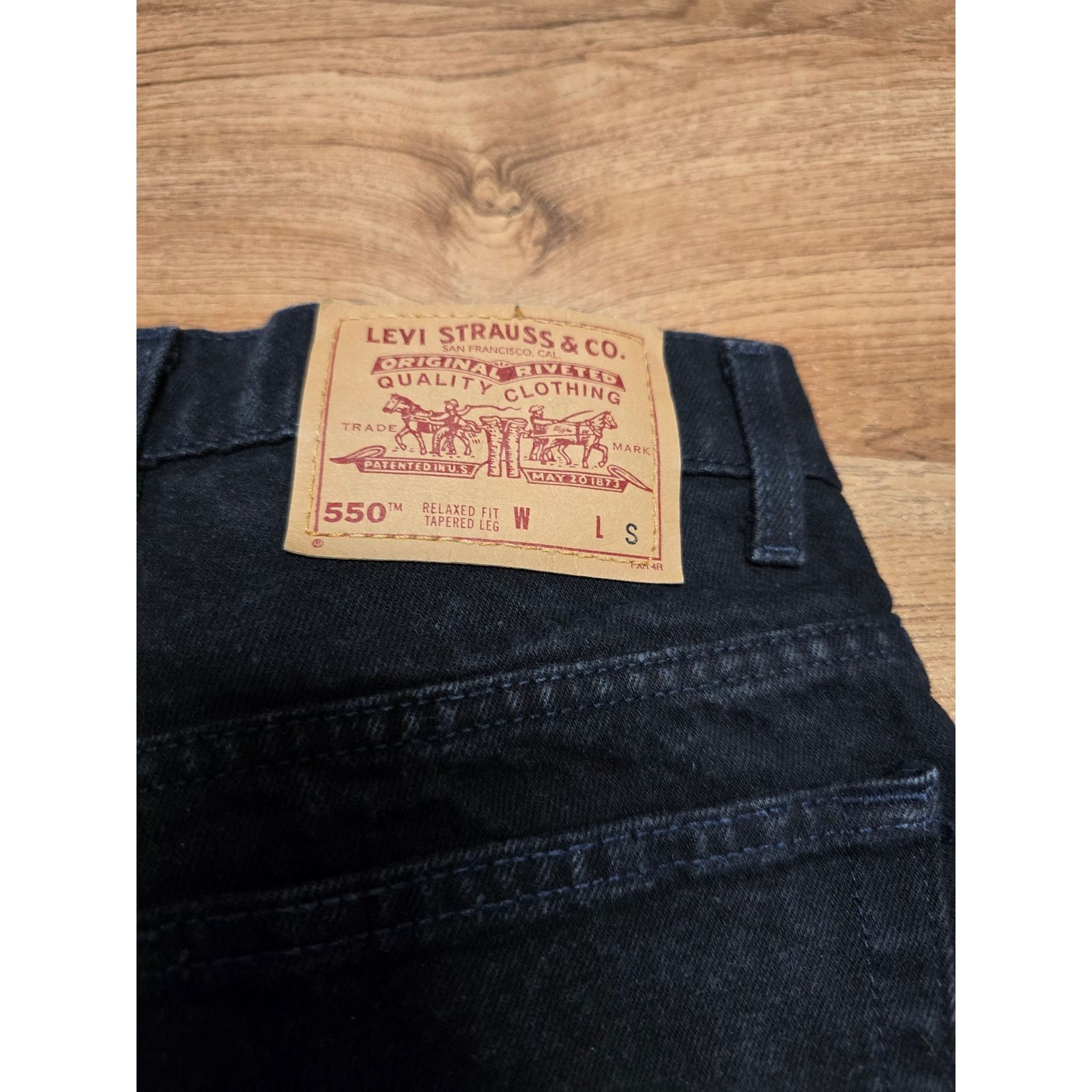 Levi's Vintage Levis 501 Jeans 9 Short Black Relax Fit Tapered Leg Size US 28 / EU 44 - 7 Thumbnail