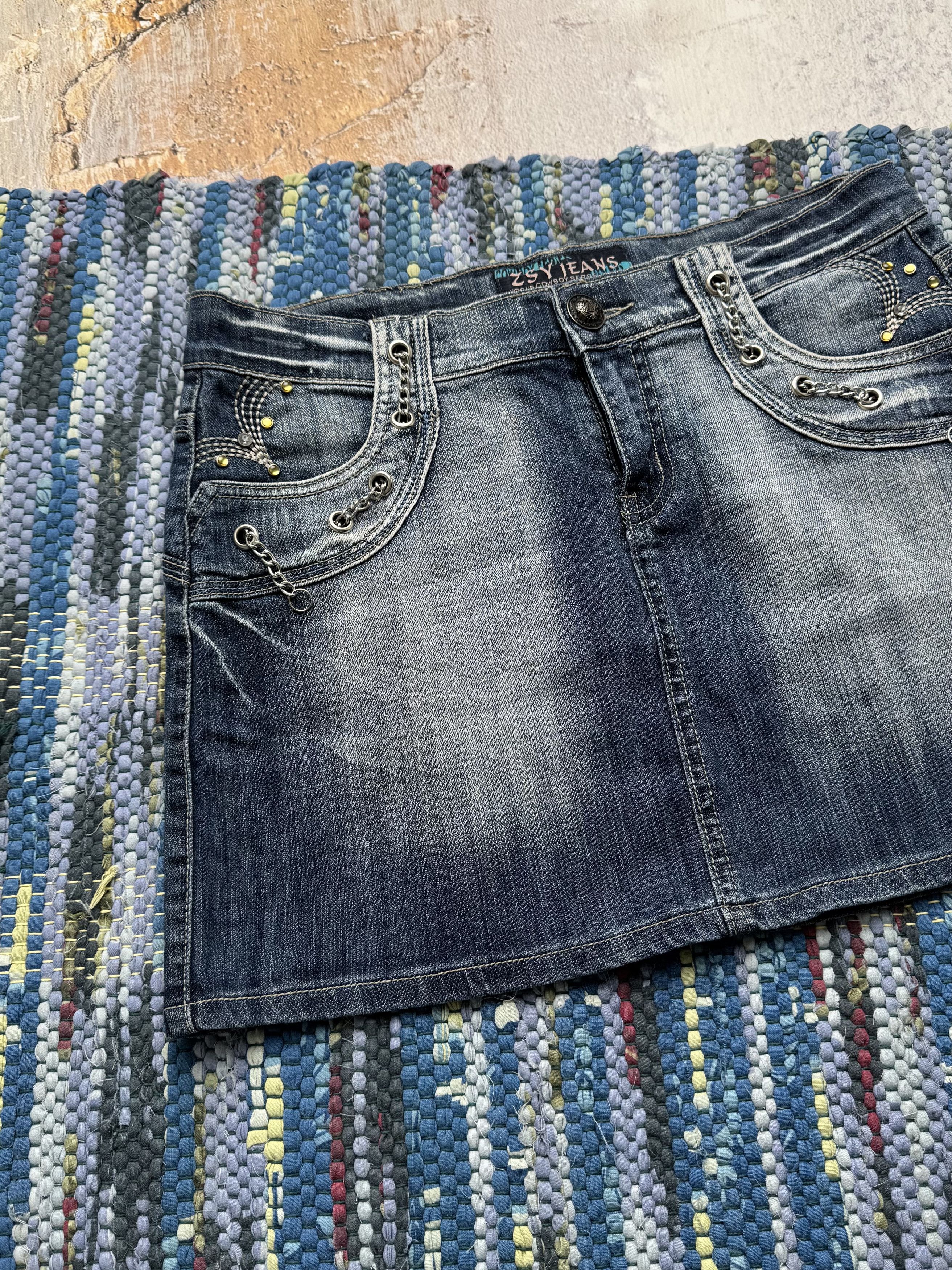 Vintage Vintage Denim Mini Skirt With Metal Details A8D15(V8) Size 30" / US 8 / IT 44 - 2 Thumbnail