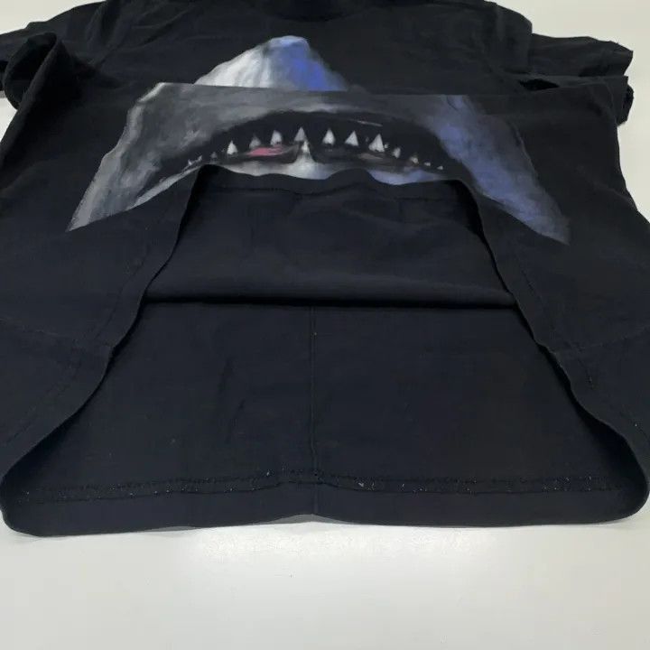 Givenchy Givenchy Givenchy Shark Print Slim Fit TShirt -2507 Size US XS / EU 42 / 0 - 7 Thumbnail