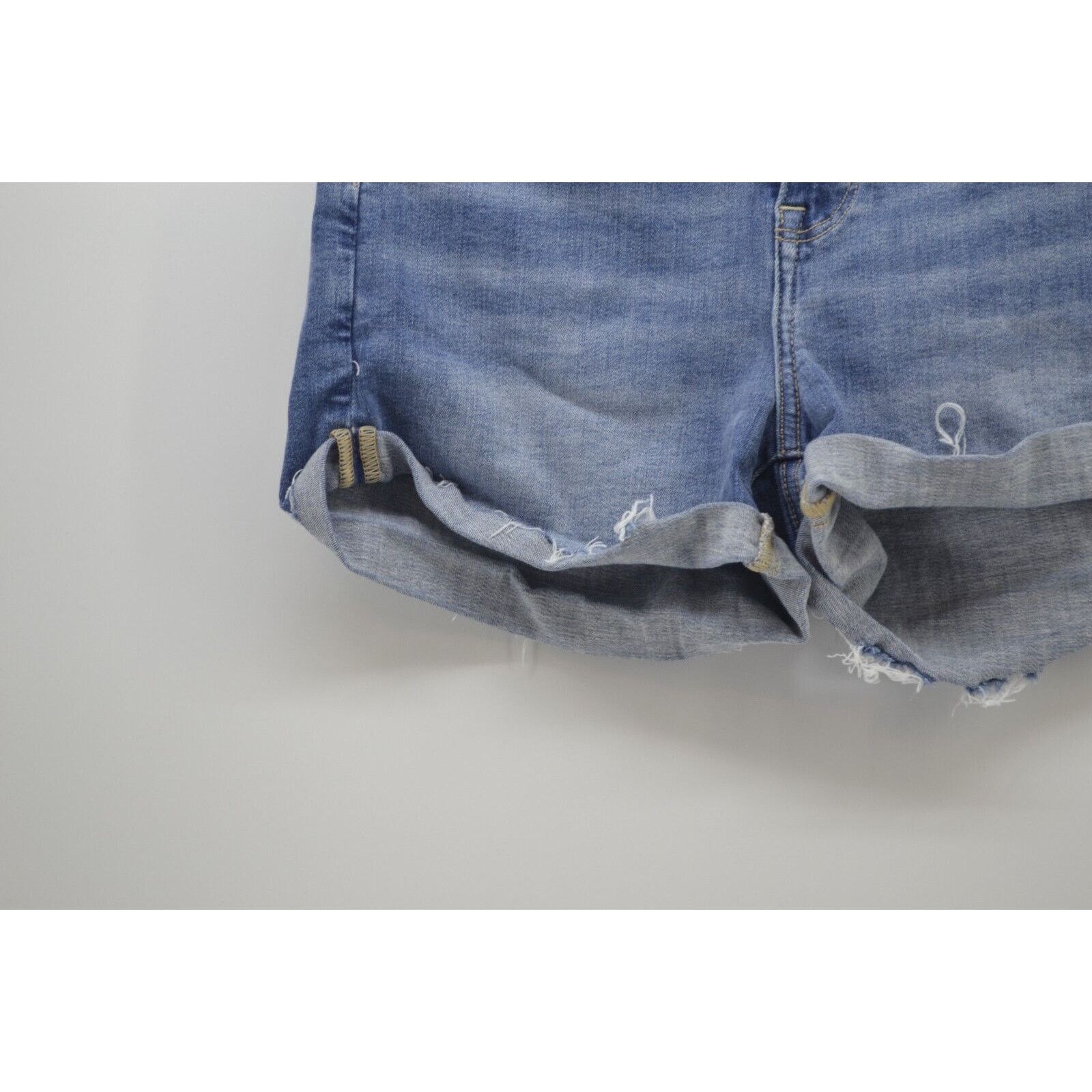 American Eagle Outfitters American Eagle Outtfiters Size 4 Blue Denim Short Cut offs Size 27" / US 4 / IT 40 - 6 Thumbnail