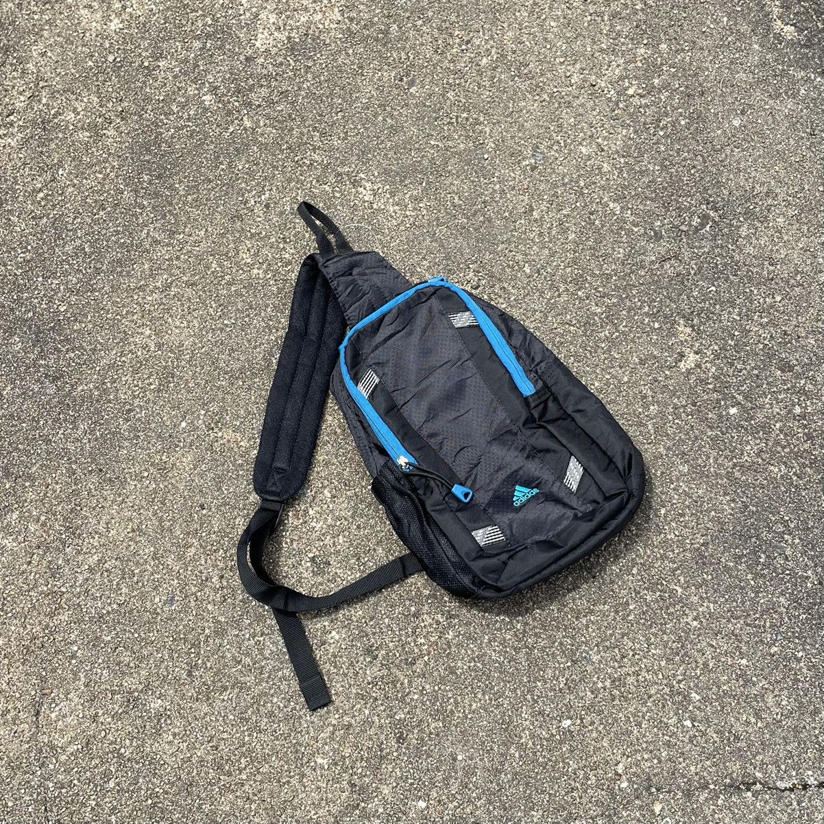 Adidas Y2K ADIDAS CROSSBODY Size ONE SIZE - 10 Thumbnail