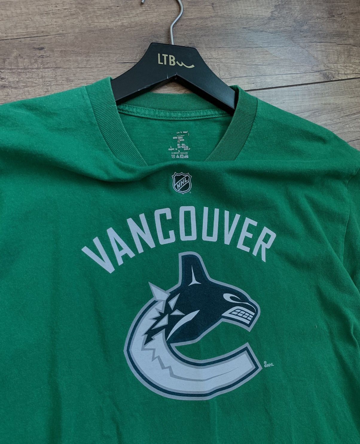 NHL Vintage Reebok Vancouver Canucks T Shirt NHL Kesler Size US M / EU 48-50 / 2 - 4 Thumbnail
