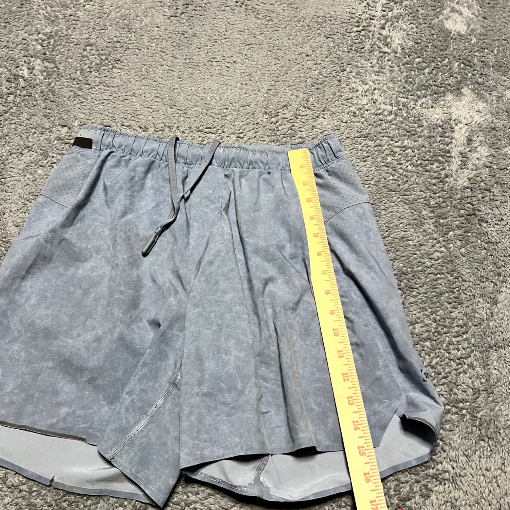 Lululemon Lululemon Shorts Mens Medium Surge Lined Short 6" Blue Dye M7AGES Stretch Run M Mens Blue Dye 6" Surge Lined Short Stretch Run Size US 31 - 7 Thumbnail