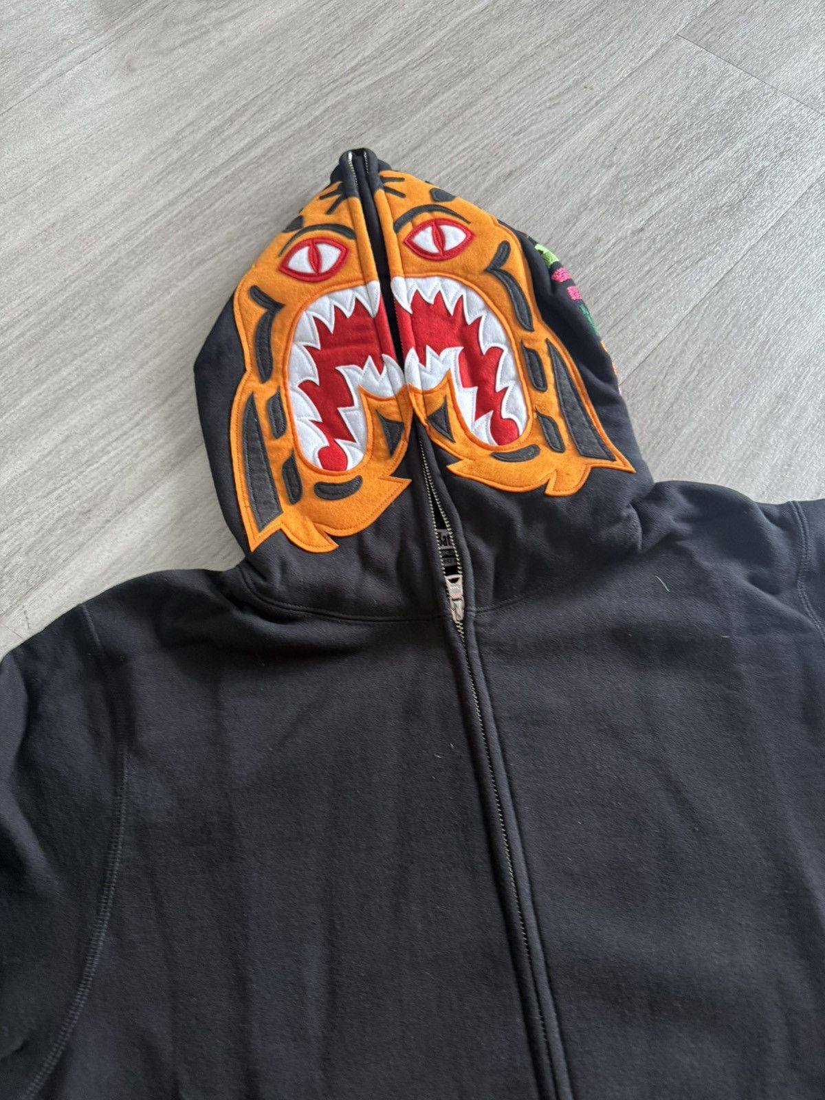 Bape Bape Tiger Full Zip Size US M / EU 48-50 / 2 - 3 Thumbnail