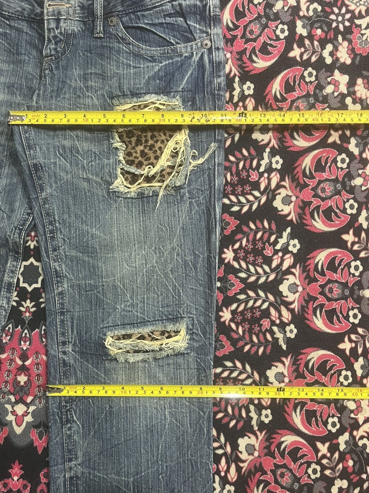 Japanese Brand Vintage Distressed Double Waist Leopard Style Blue Jeans Size 30" / US 8 / IT 44 - 12 Thumbnail