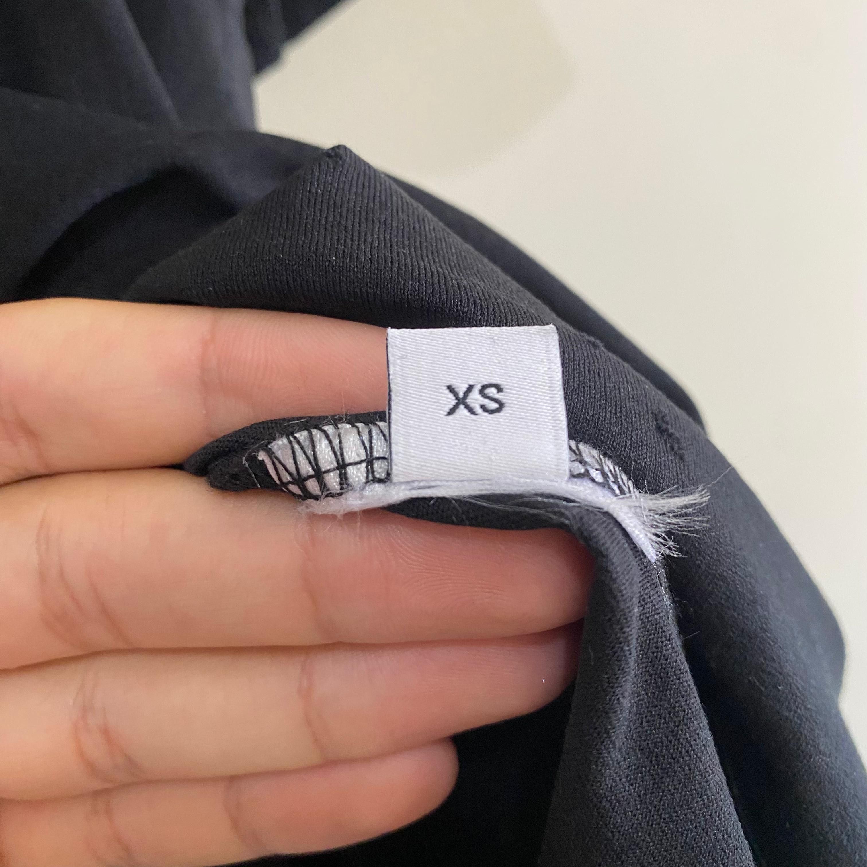 Givenchy Black Distressed Logo T-Shirt Size XS / US 0-2 / IT 36-38 - 6 Thumbnail
