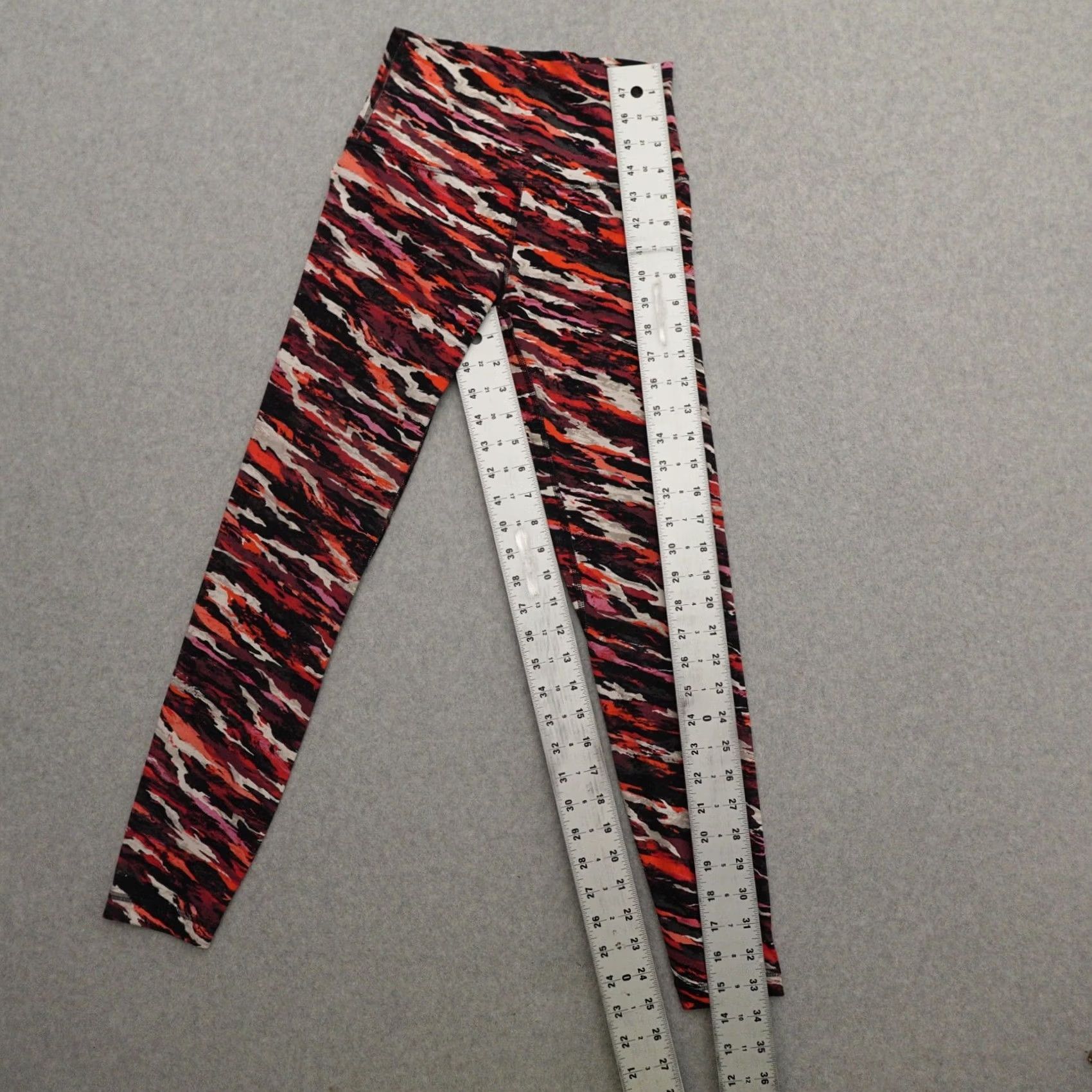 Lululemon Lululemon Womens 4 (4X25) Lunar New Year Align High Rise Legging Tiger Smoky Red Leggings Size 27" / US 4 / IT 40 - 4 Thumbnail