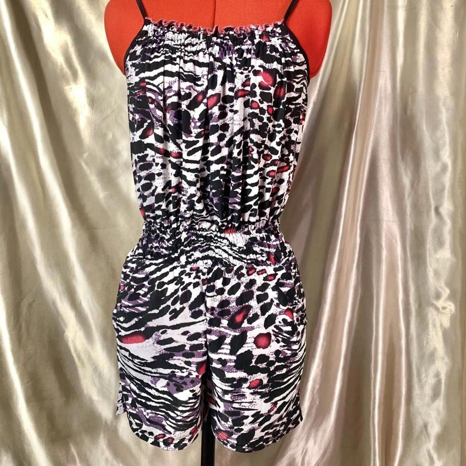 Other Lisa frank-core y2k animal print romper with ruffled hem. Size 30" / US 8 / IT 44 - 1 Thumbnail