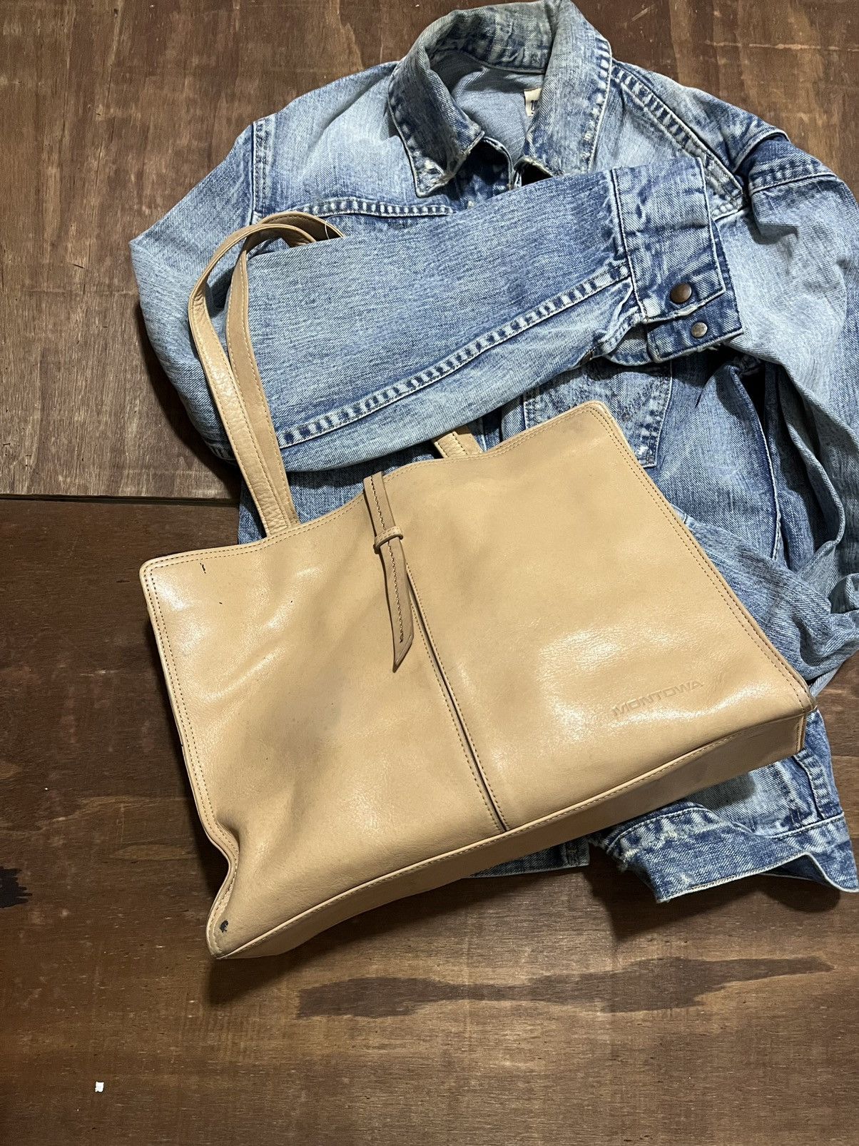 Japanese Brand Vintage Montowa Japan Patina Leather Tote Bag Size ONE SIZE - 1 Thumbnail