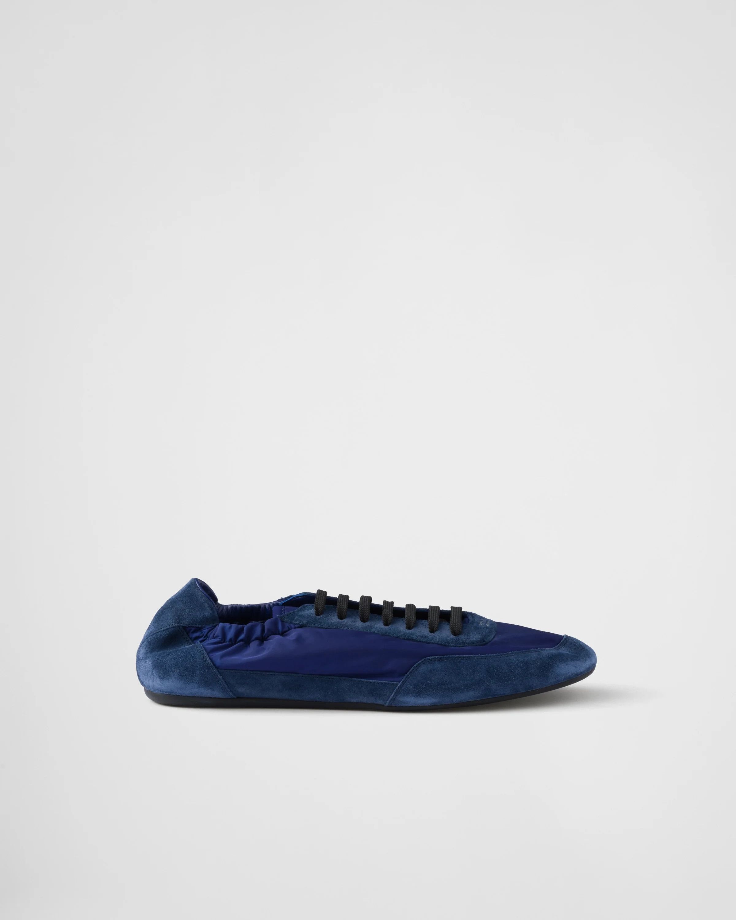 o1mt1gz0226 Collapse Re-Nylon Suede Eelasticized Sneakers