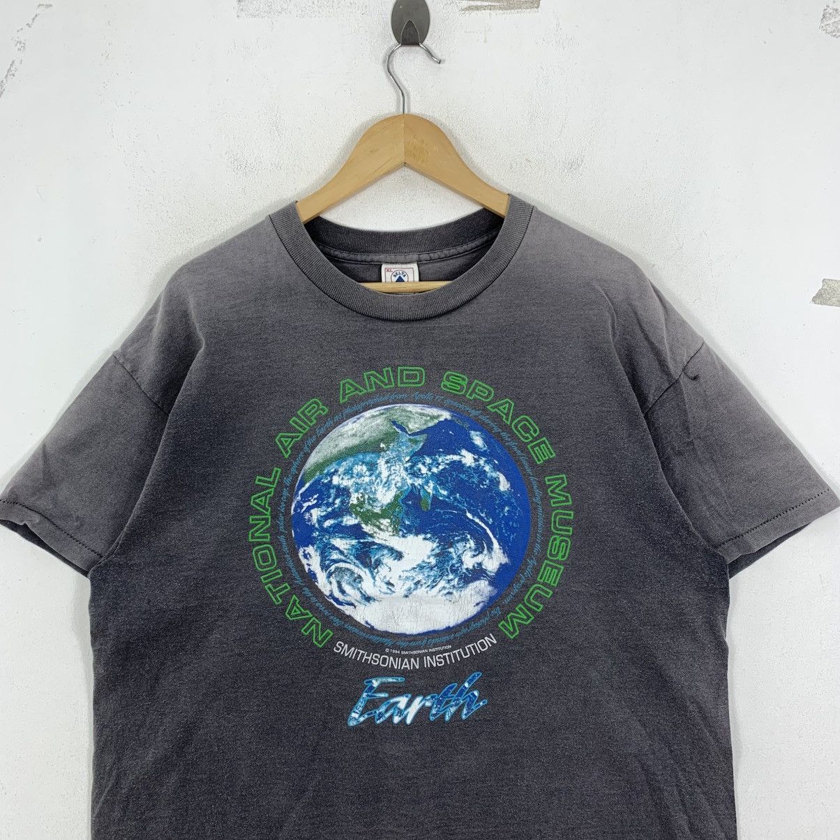 Vintage Vintage 90s SMITHSONIAN INSTITUTION Air And Space Tshirt Size US XL / EU 56 / 4 - 3 Thumbnail