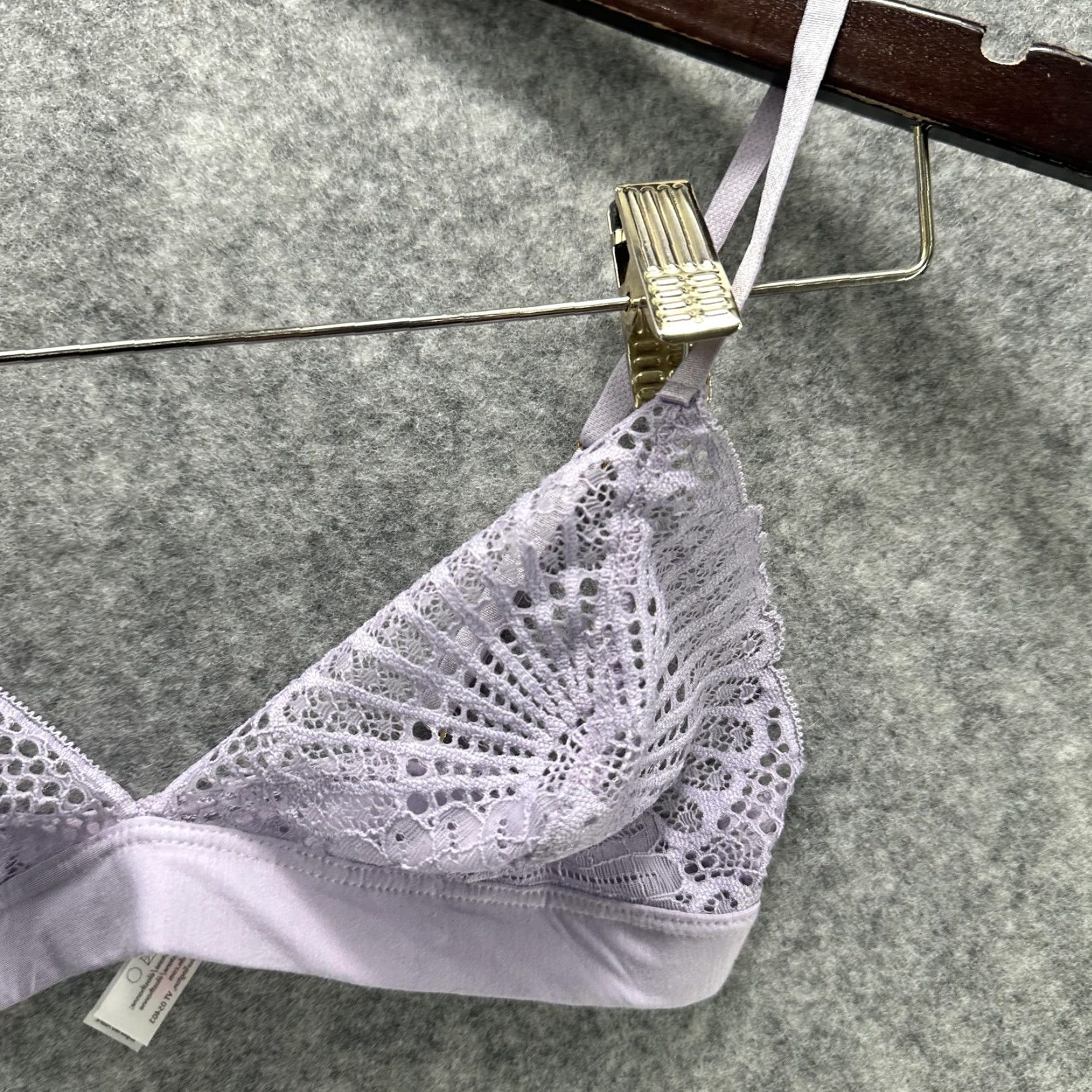 Commando Commando Bralette Womens XS Lace Soft Cup Wireless Bra Delicate Lingerie Size ONE SIZE - 4 Thumbnail