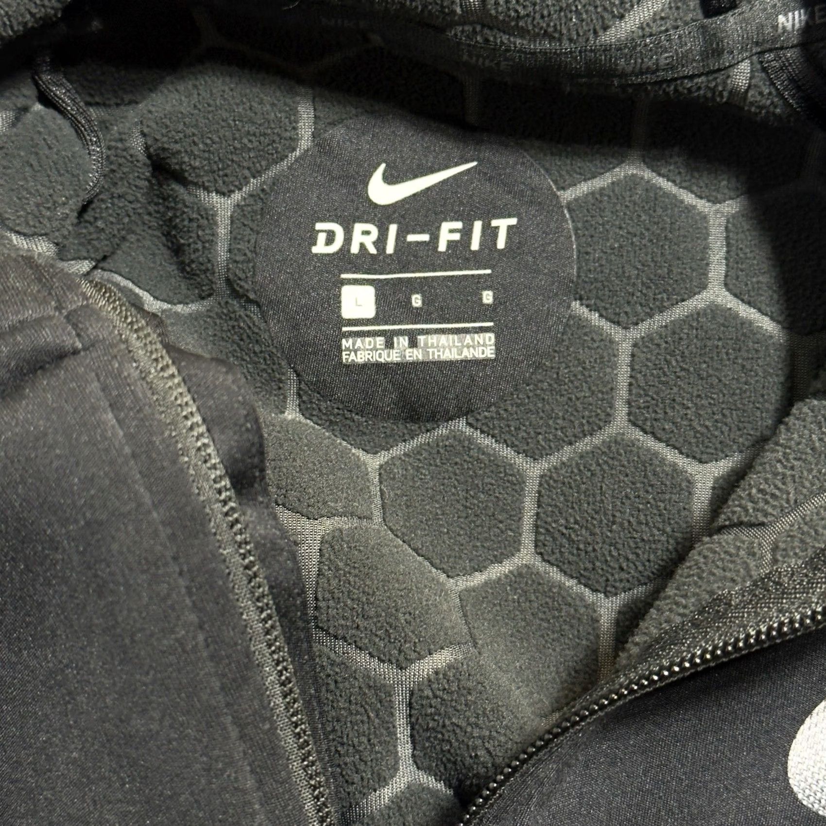 Nike VINTAGE? No. (Skip) -> Nike Mens Hoodie L Black Therma Sphere Max Full Zip Regular Fit Sportswear Size US L / EU 52-54 / 3 - 5 Thumbnail