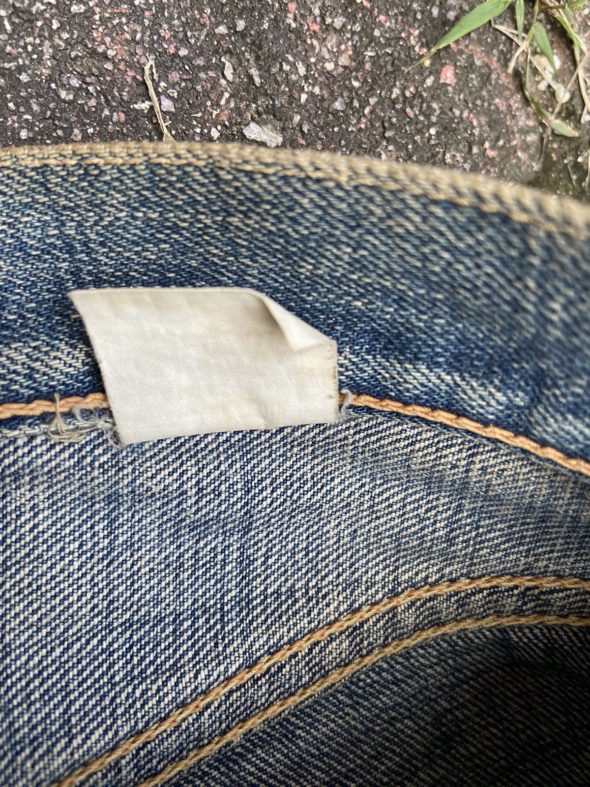 Vintage Vintage Dude Ranch jeans distressed denim selvedge Size US 31 - 19 Thumbnail