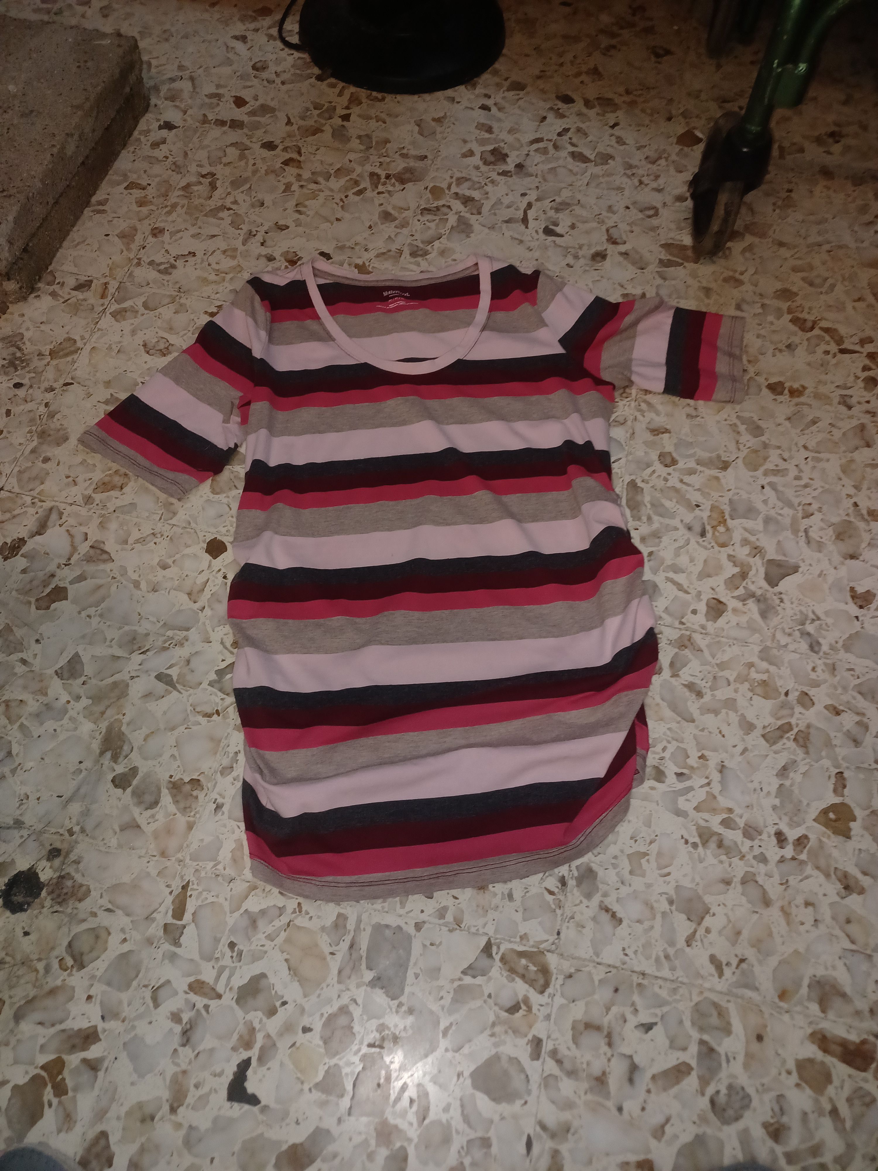Other Motherhood Maternity Top Medium Pinks Stripes Size M / US 6-8 / IT 42-44 - 1 Thumbnail