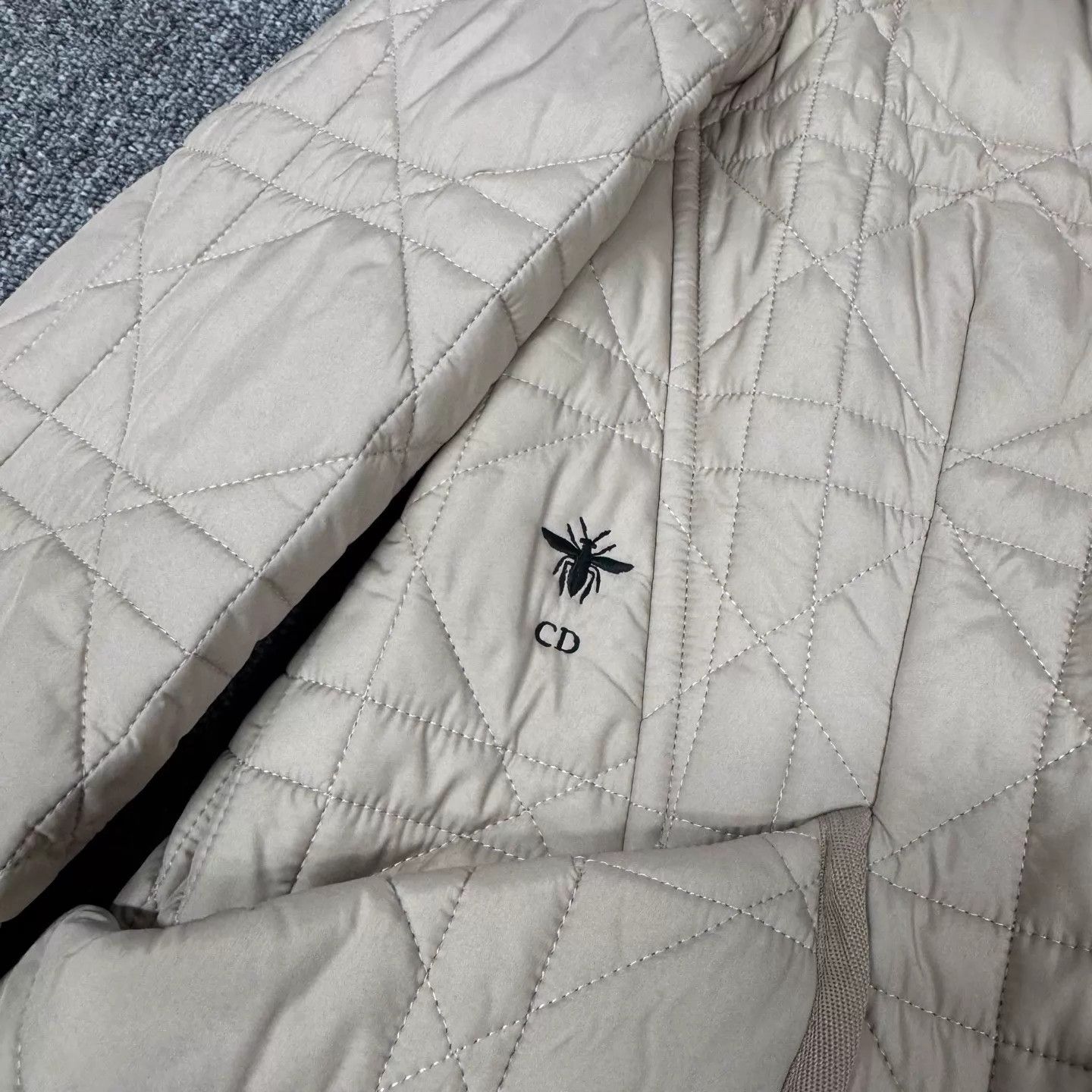 Dior Dior Beige Quilted Bee Embroidered Cotton Jacket Size XS / US 0-2 / IT 36-38 - 5 Thumbnail