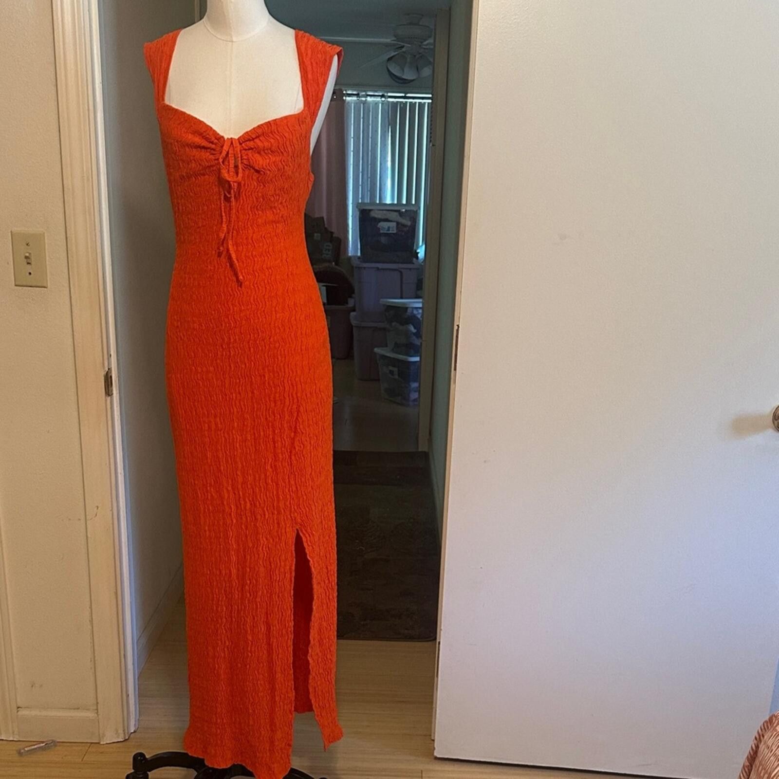 Free People NWOT FP Beach Eleni Bodycon Midi Size S / US 4 / IT 40 - 3 Thumbnail