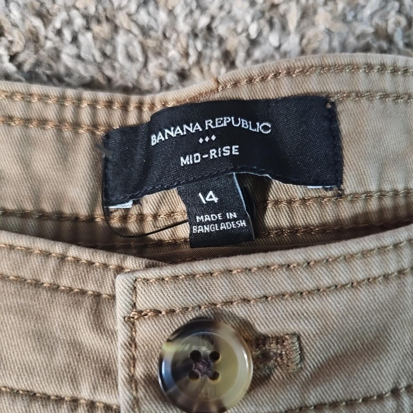 Banana Republic Banana Republic 14 Midrise Brown Shorts Size 36" / US 14 / IT 50 - 2 Thumbnail