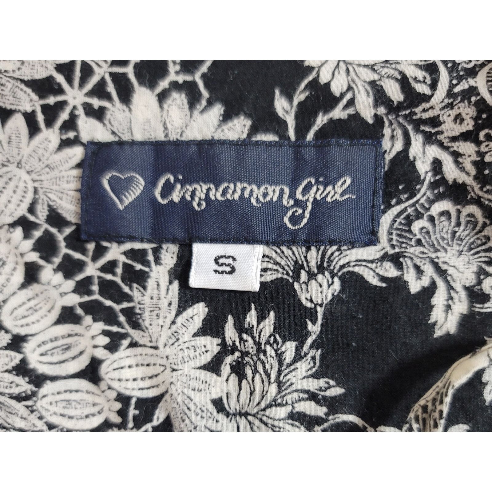 Other Cinnamon Girl Black Floral Spaghetti Strap Tank Top Small Size S / US 4 / IT 40 - 3 Thumbnail