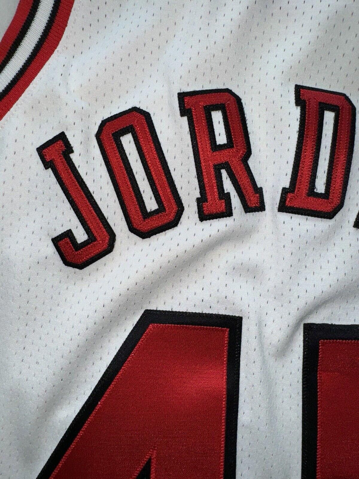 Mitchell & Ness Mitchell & Ness NBA Chicago Bulls Michael Jordan 45 Jersey S Size ONE SIZE - 4 Thumbnail