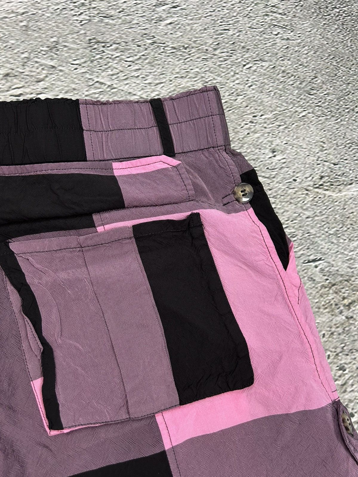Ganni Ganni shorts viscose pink black checkered Size 28" / US 6 / IT 42 - 9 Thumbnail