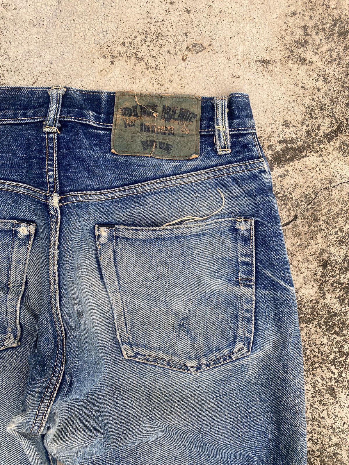 Blue Blue Japan × Japanese Brand × Le Grande Bleu (L.G.B.) Blue Blue Japan Distressed Selvedge Honeycomb Clawmark Denim Size US 29 - 15 Thumbnail