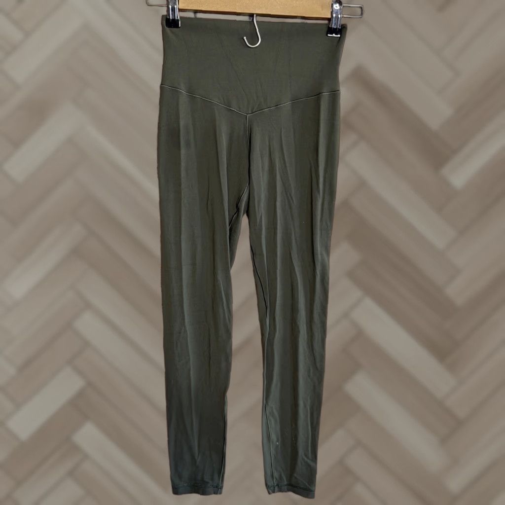 Vintage Offline by Aerie Women's Real Me Leggings 7/8 Hi-Rise S Olive Green XS? Size 28" / US 6 / IT 42 - 1 Thumbnail