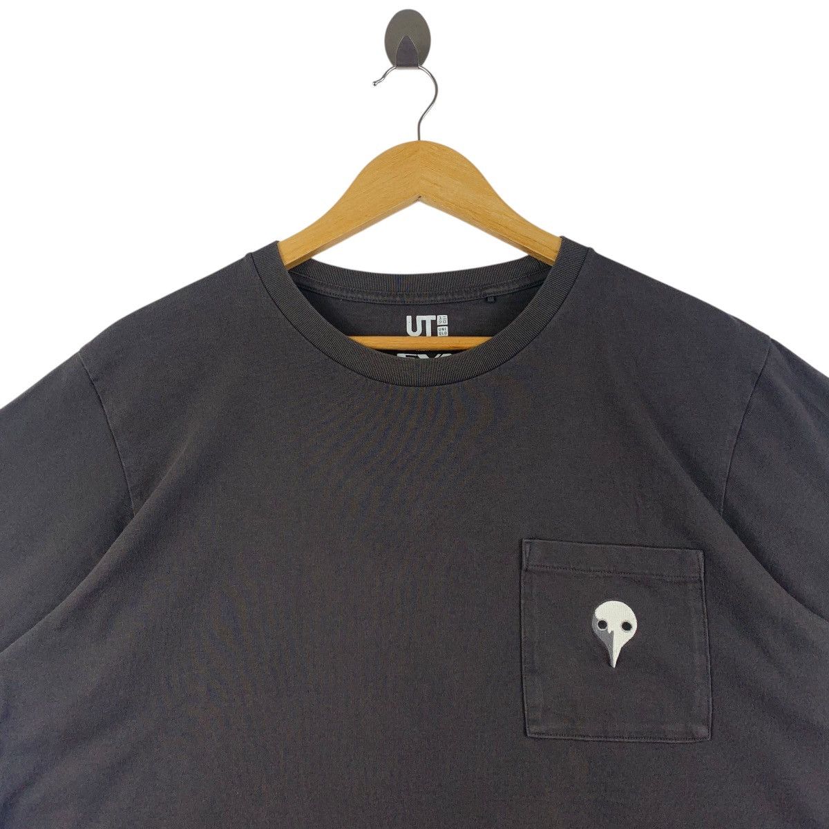 Anime × Japanese Brand × Uniqlo EVANGELION x UT neon genesis Anime tee Size US XL / EU 56 / 4 - 2 Thumbnail