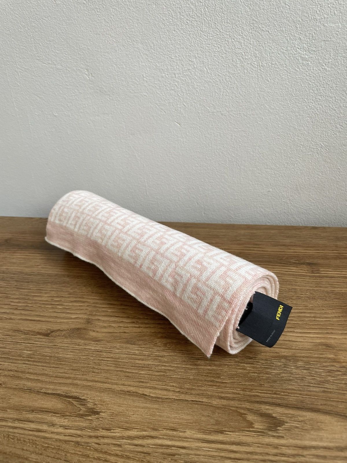 Fendi Fendi Monogram FF Double Sided Wool Pink Unisex Scarf Size ONE SIZE - 14 Thumbnail