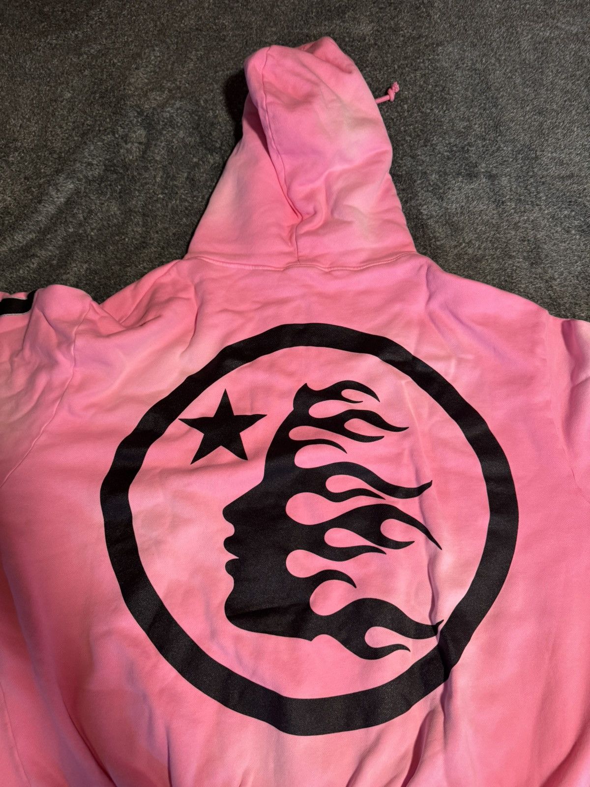 Complex × HELLSTAR Hellstar x Complex Sports Flame Zip-Up ‘Pink’ Size US XL / EU 56 / 4 - 9 Thumbnail
